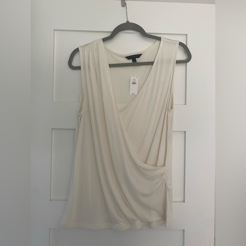 Sleeveless White wrap top